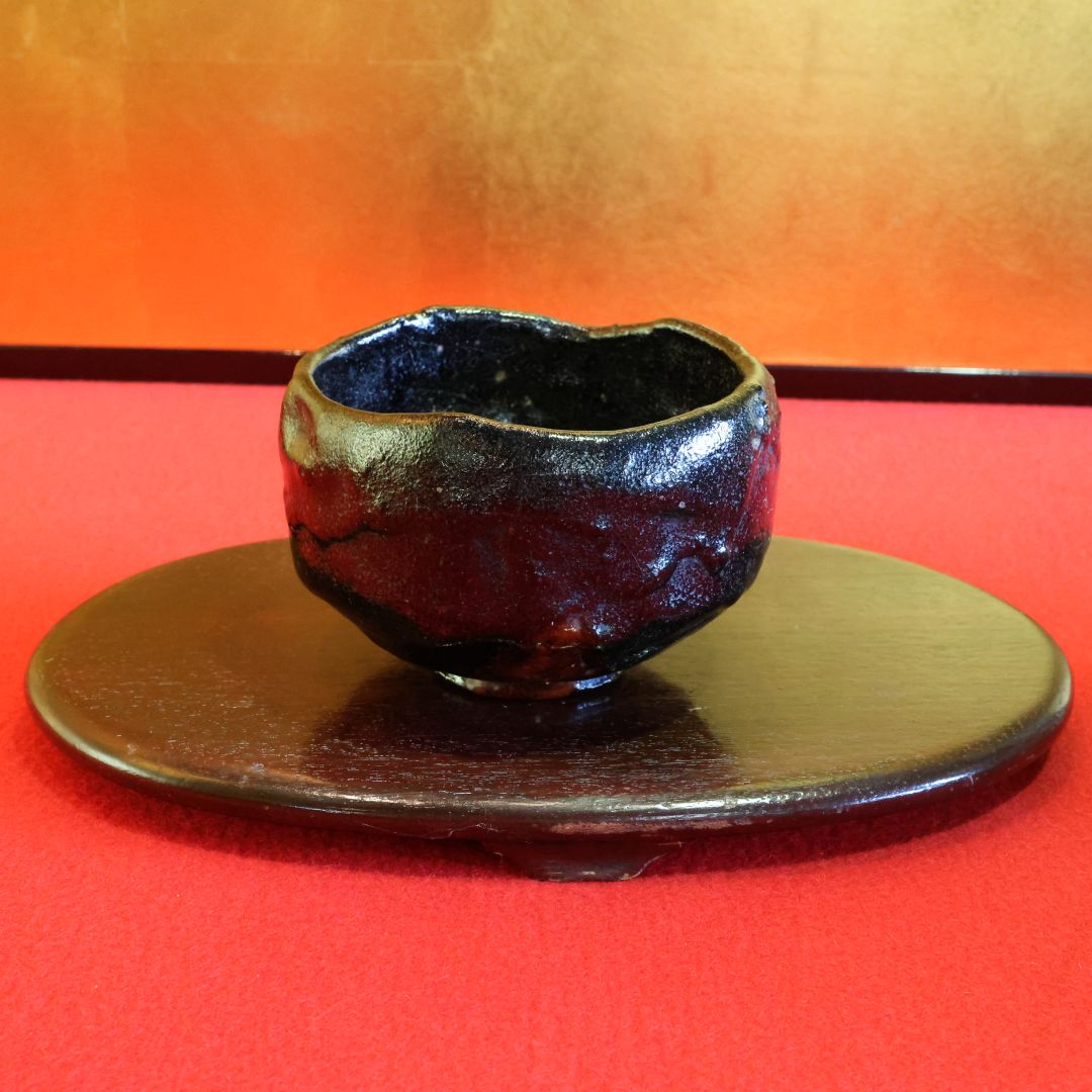 602『黒楽 小服茶碗 大振ぐい呑』　/骨董品 古美術 アンティーク 古玩 黒楽茶碗・十代 楽吉左衛門（旦入）十二代 楽吉左衛門（弘入）
